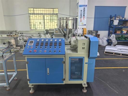 Einfach zu bedienende automatische PVC-Kunststoff-Bindespiralen-Filament-Extrusionsmaschine und PVC-Filament-Extrusionsmaschine
