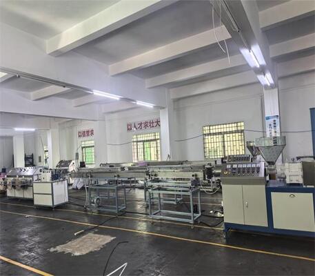 Guter Preis Zwei-Kopf-Aufwickel-PVC-Filament-Extruder Kunststoff-PVC-Filament-Extrusionsmaschine